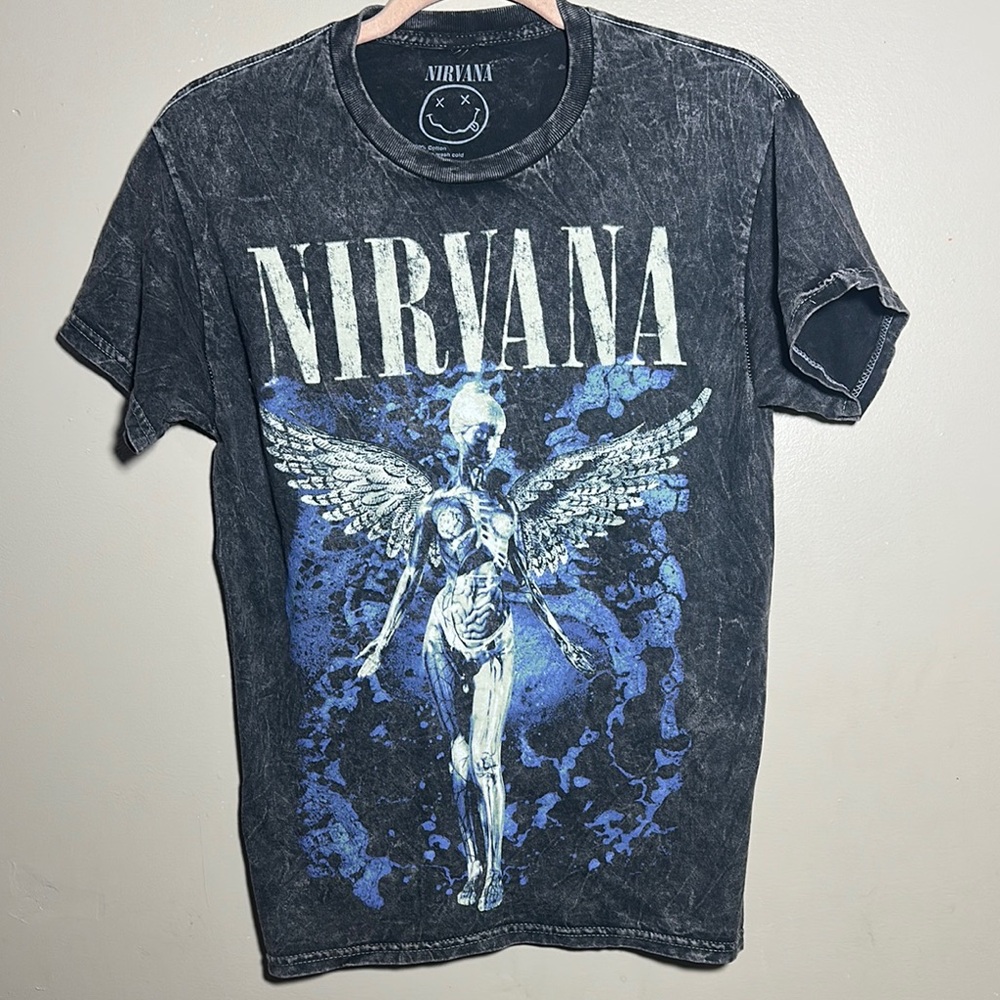 NIRVANA Distressed Tee |‎ Small